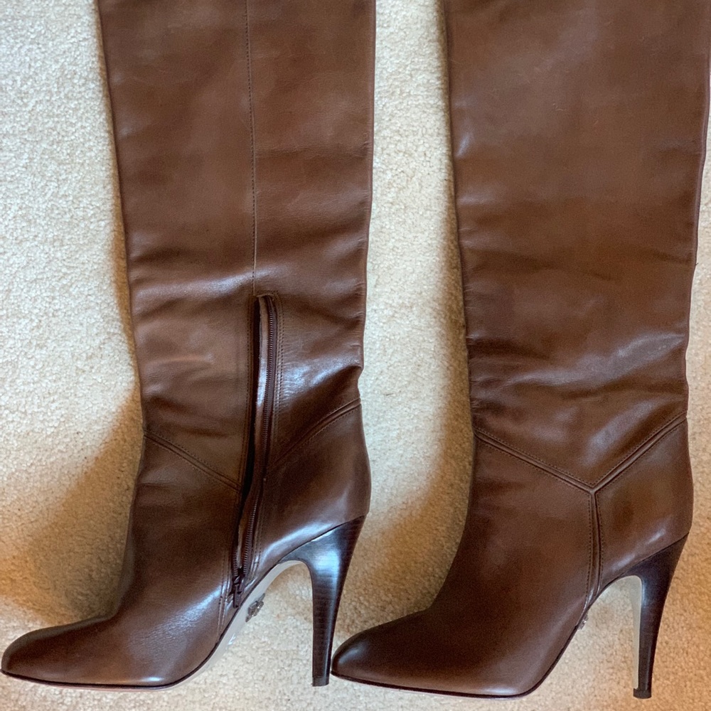 BCBGMAXAZRIA brown heel leather boots